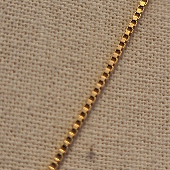 18" 14K Gold Box Chain Necklace - Picture 2 of 7